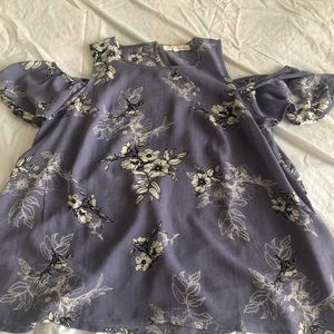 ❤️Cold shoulder blouse